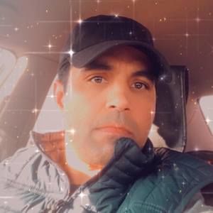 Meet your Posher, Atif